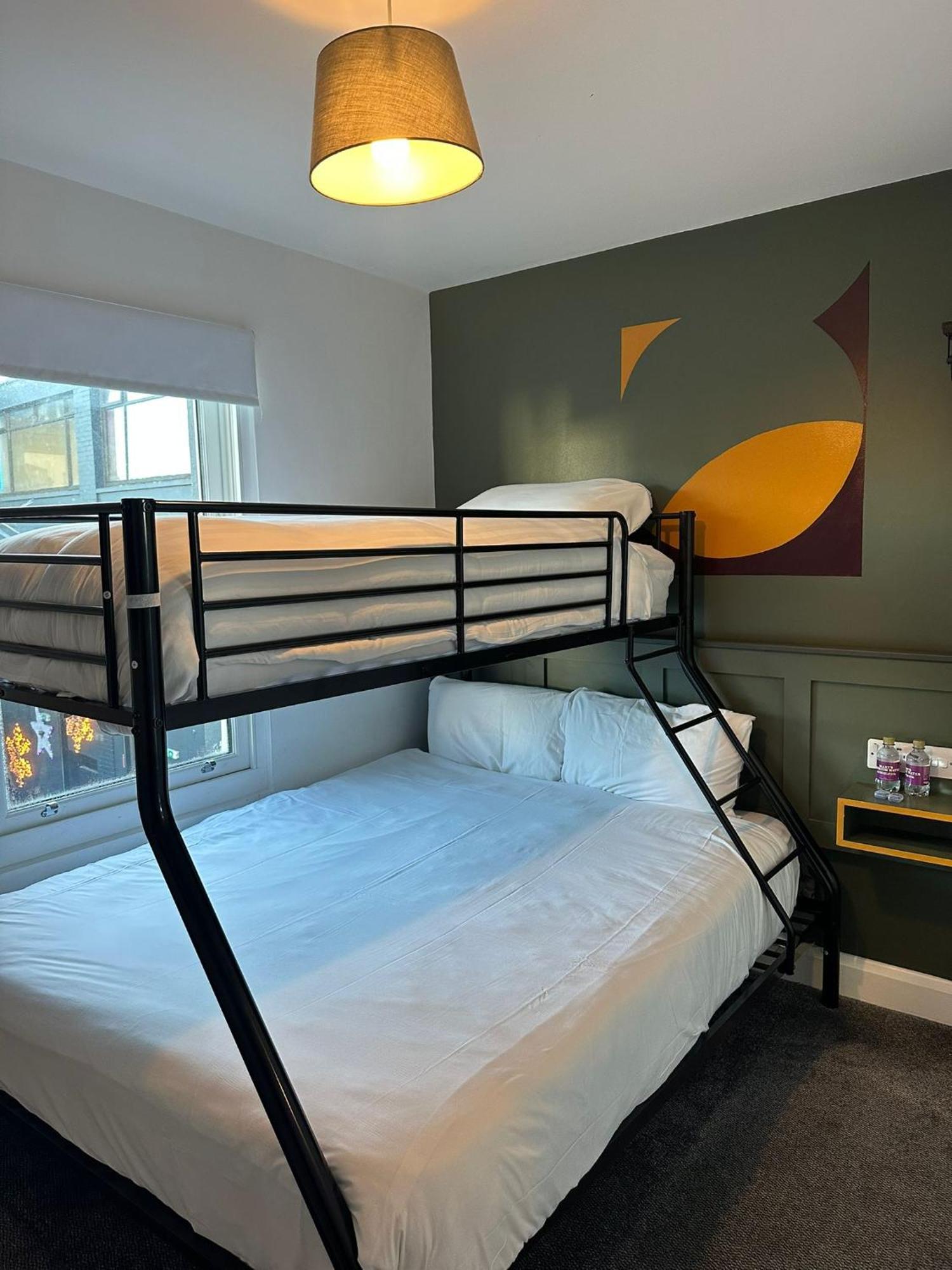 Mary Mullen'S Rooms Eyre Square. Galway Eksteriør billede