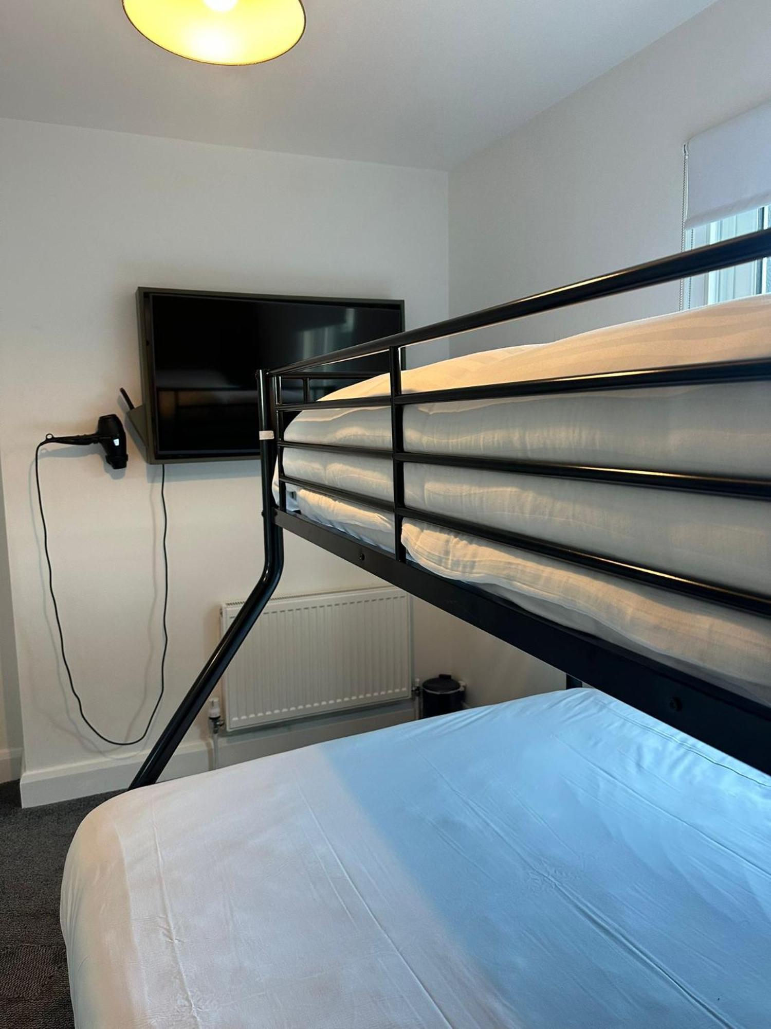 Mary Mullen'S Rooms Eyre Square. Galway Eksteriør billede