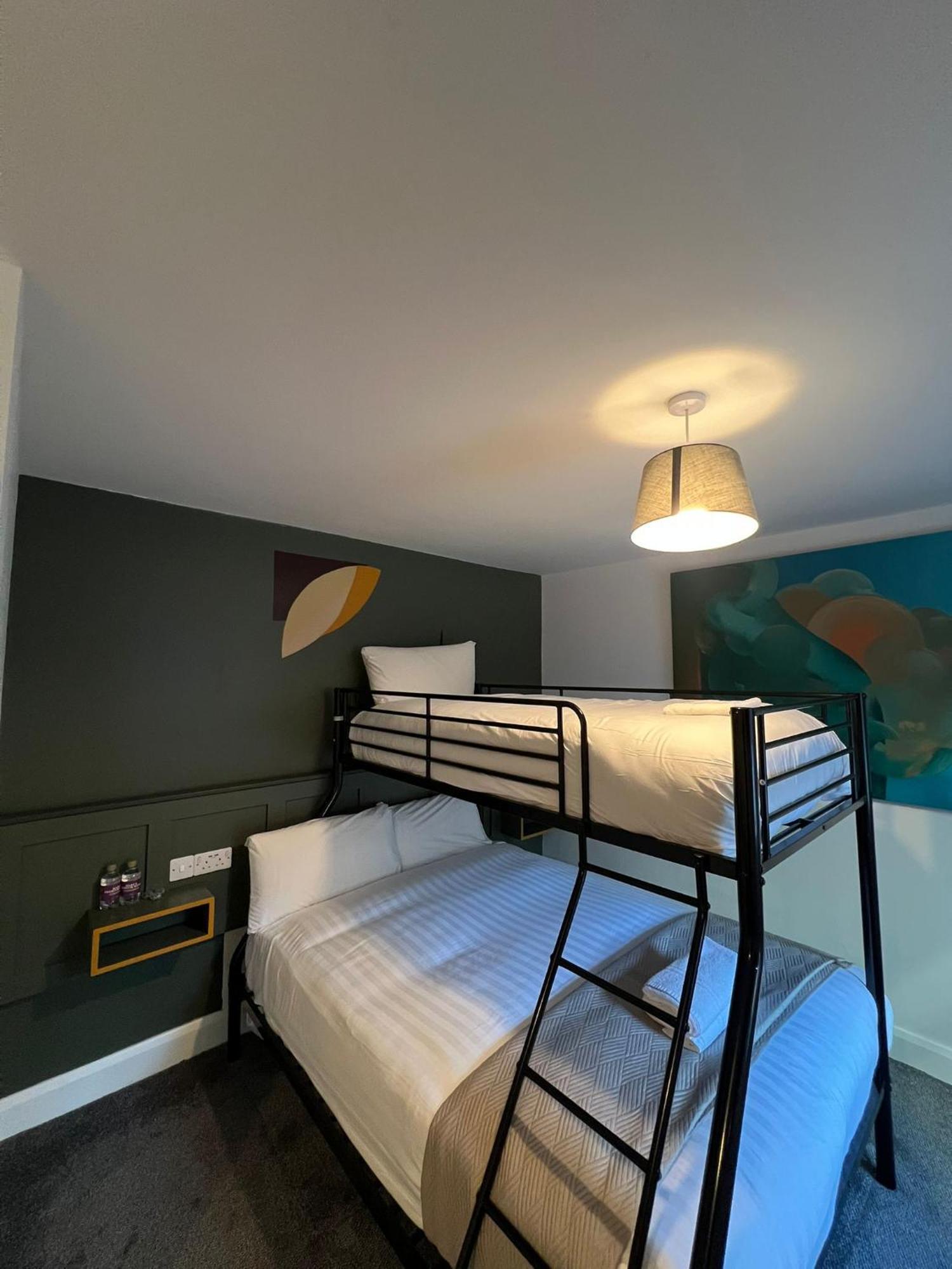 Mary Mullen'S Rooms Eyre Square. Galway Eksteriør billede